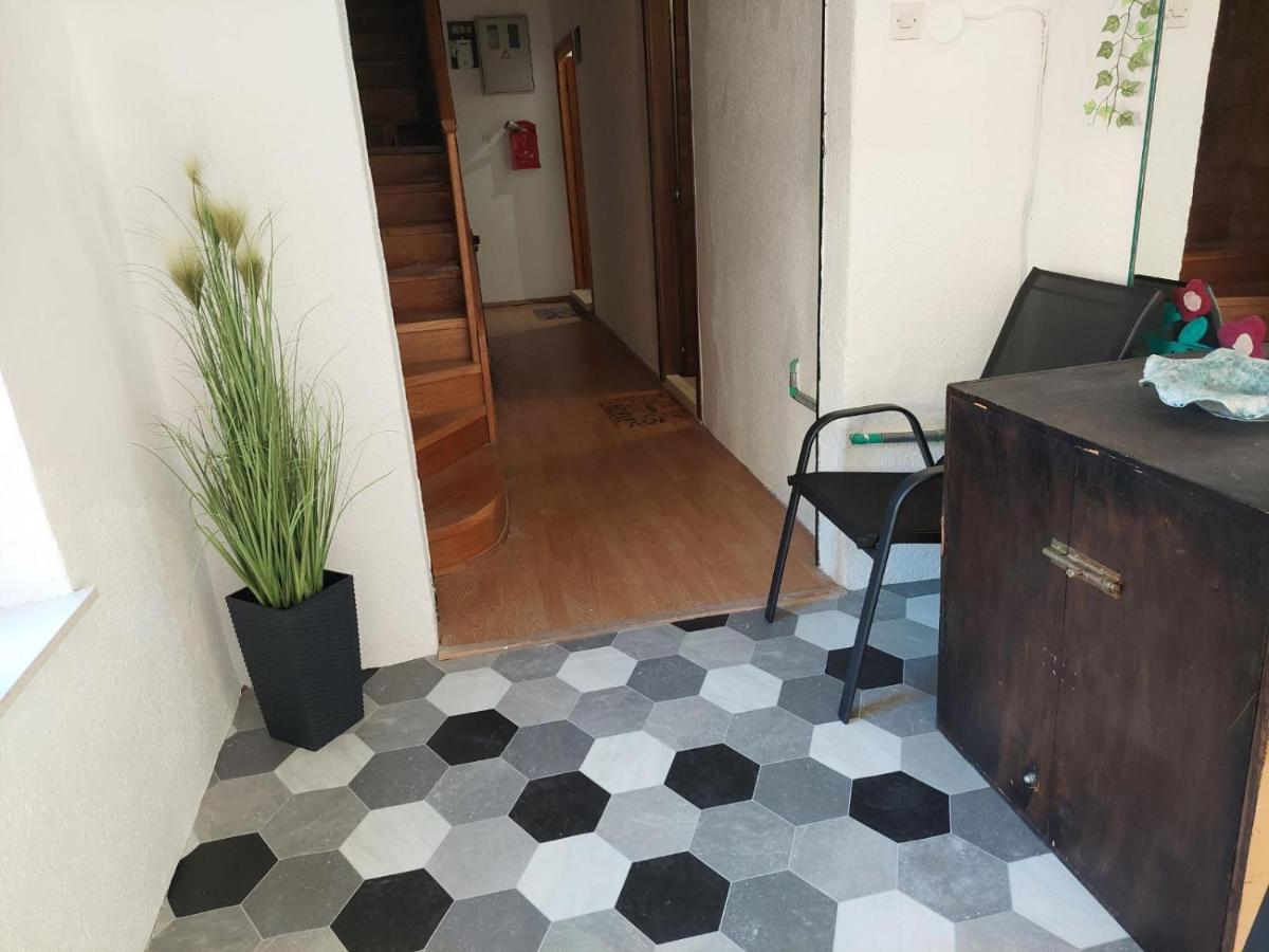 Studio Apartment NIKO II 5 min to center Ragusa Esterno foto