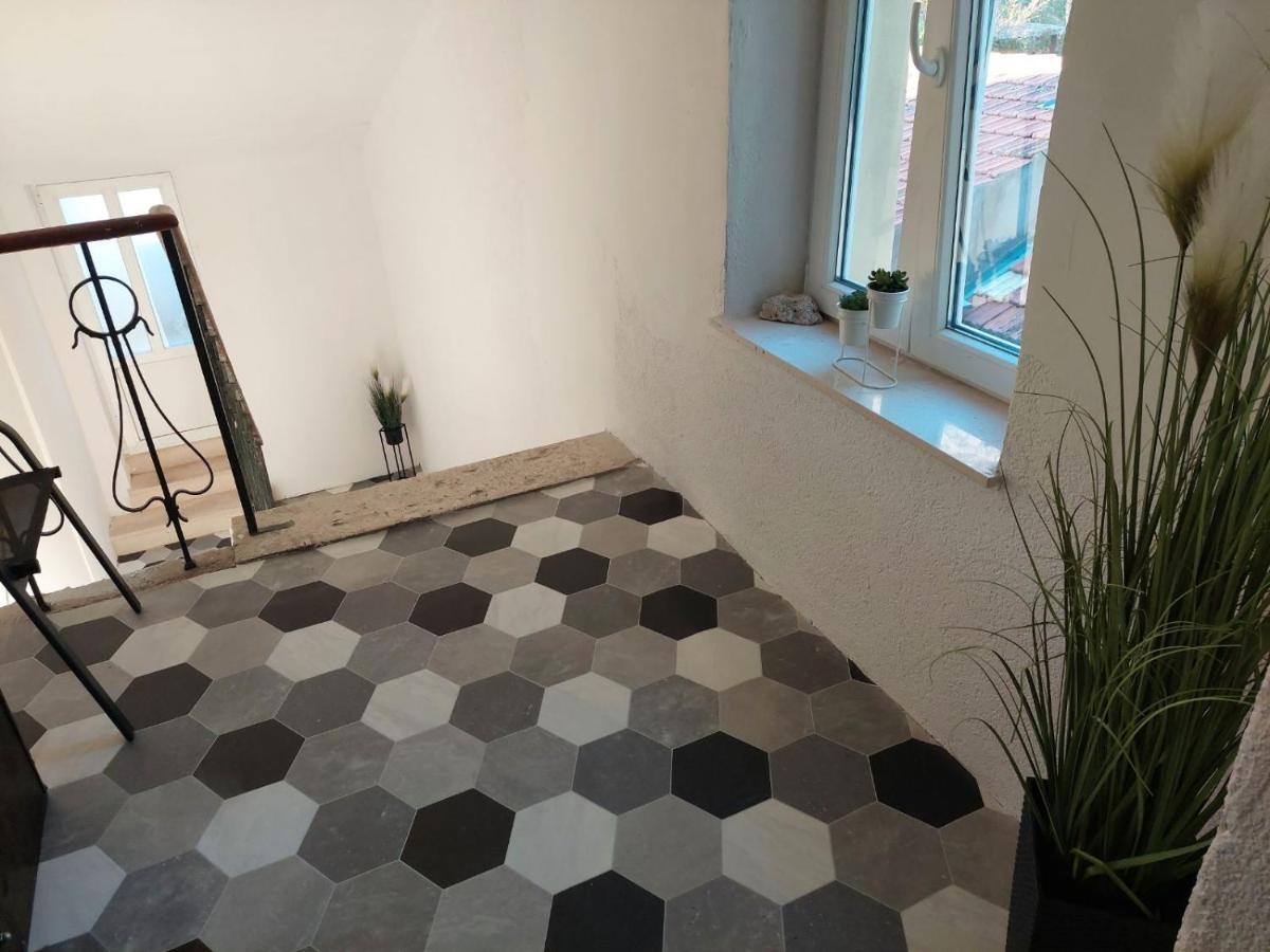Studio Apartment NIKO II 5 min to center Ragusa Esterno foto