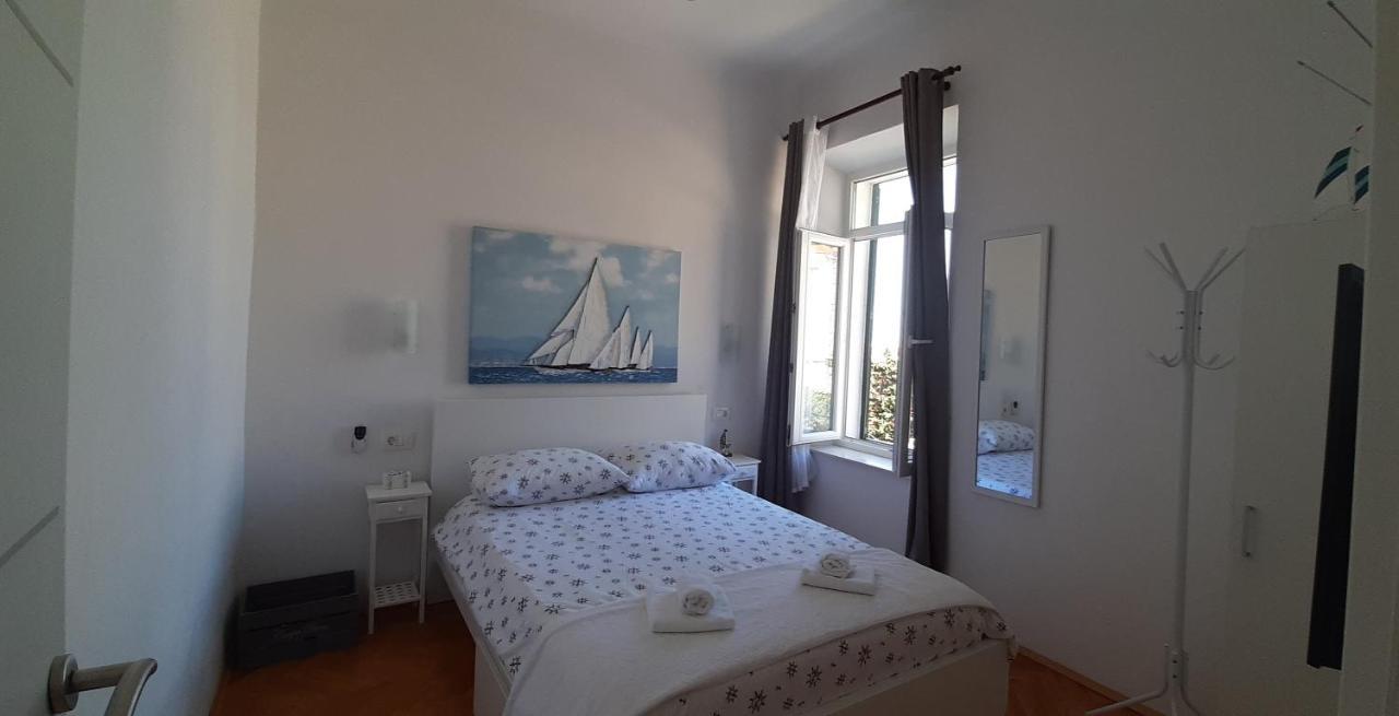 Studio Apartment NIKO II 5 min to center Ragusa Esterno foto